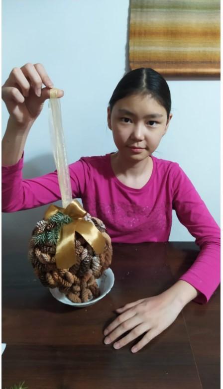 "Шебер қолдар" үйірмесінің жұмысы. Жетекшісі: Тойлыбаева А.Т.