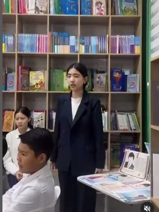 16 желтоқсан -Тәусыныбыныңелсіздік күніне арналған 6 “А”  мектеп кітапханасында өткен іс шарасы.Тәуелсіз елім-кең байтақ жерім!”