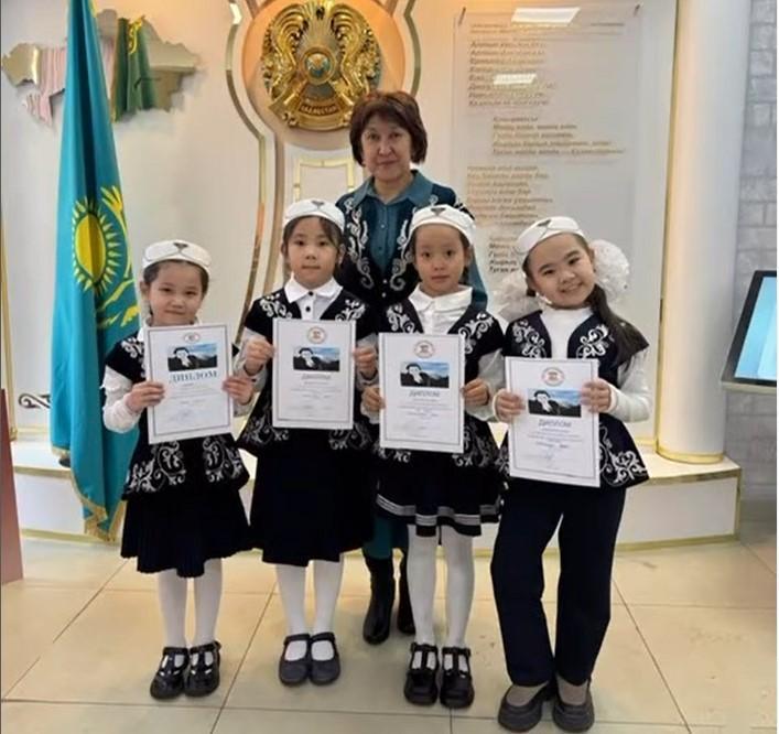 “Жырлайды жүрек” жыр байқауының жеңімпаздары