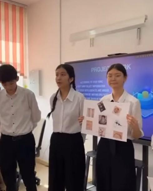 “Intelligences” тақырыбында 10 “Ә” сыныбында ашық сабақ