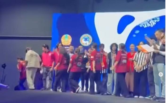 Азия чемпионатына  мектебіміздің “Redstone” робототехника командасы номинация иеленді.