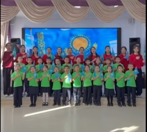 25 қазан -Республика күніне арналған 1 “А” сынып оқушыларының мемлекеттік гимн орындауы