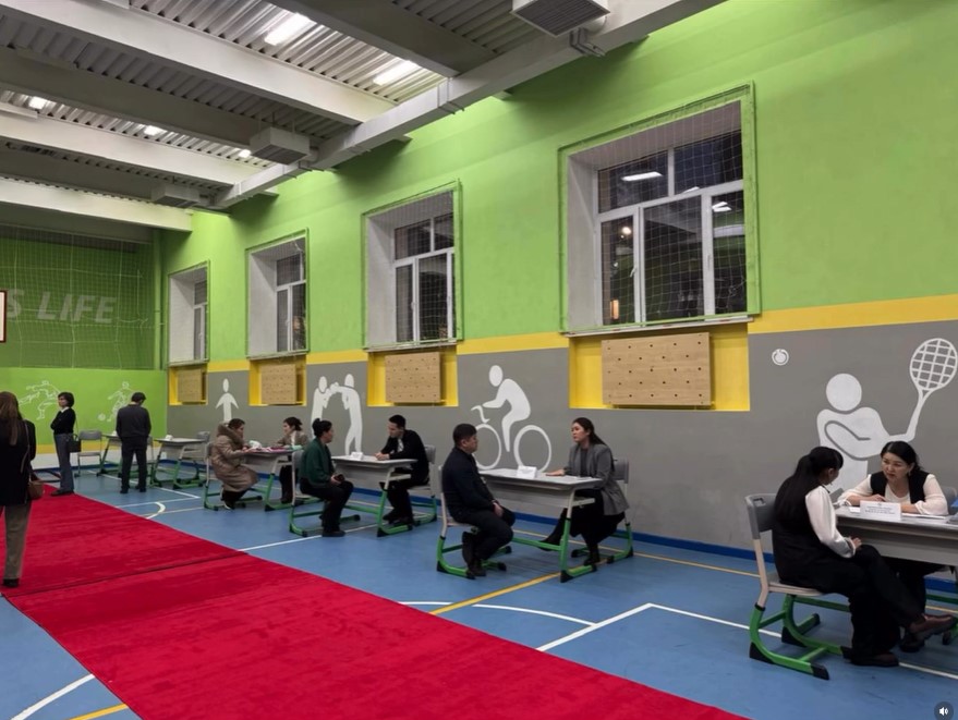 “Ашық мектеп модулі: пән мұғалімдерімен кездесу, сұхбаттасу” форматында ата-аналар жиналысы